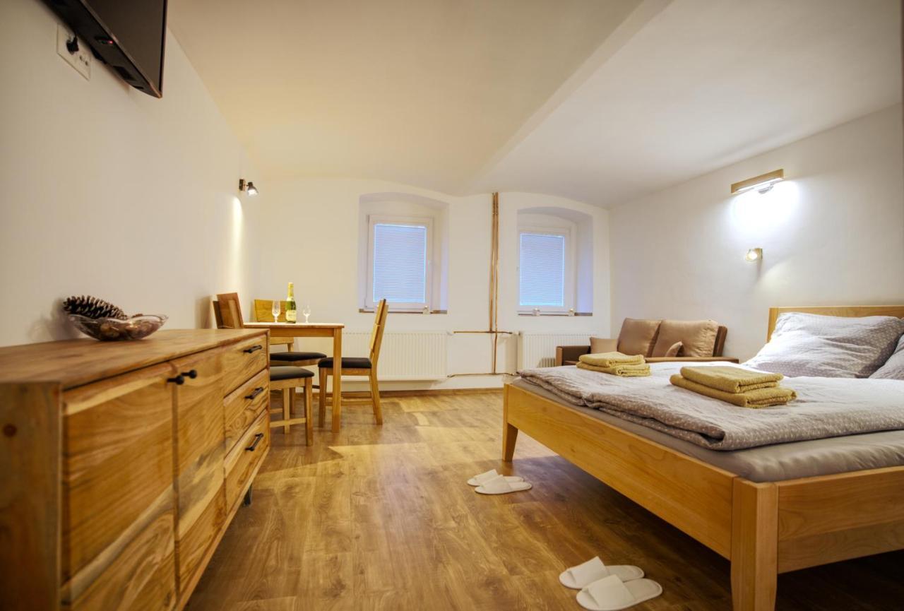 Apartmán Apartmánek mezi kopci Jáchymov Exteriér fotografie